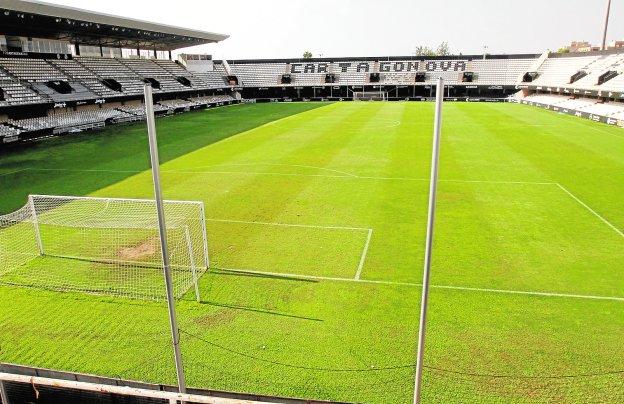 Panorámica del Cartagonova en una imagen tomada este martes desde el fondo sur del estadio.