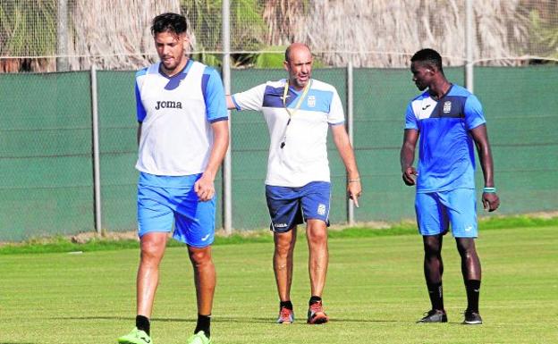 Alberto Monteagudo, durante una sesión de trabajo del equipo.