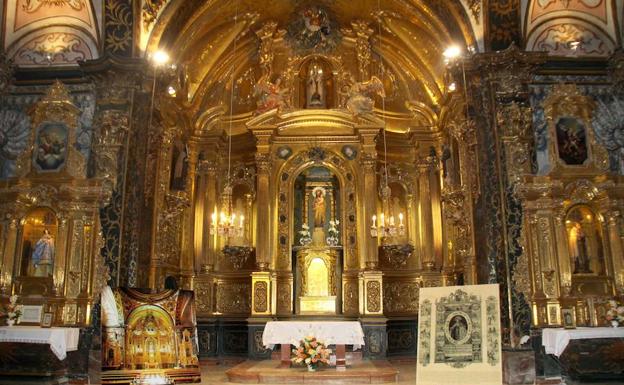 Interior de la iglesia de San José.