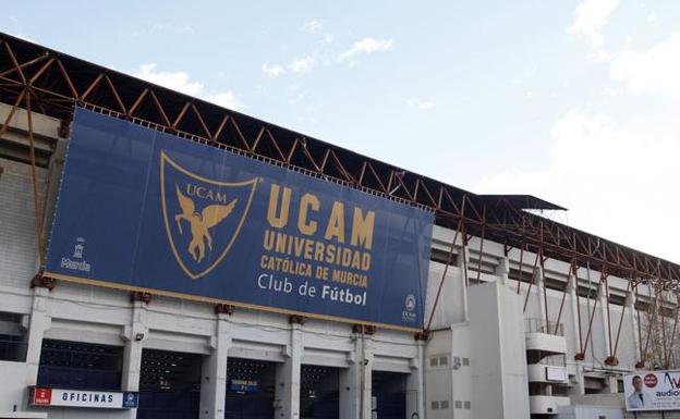 Los socios del UCAM no pagarán el próximo curso si el equipo vuelve a Segunda
