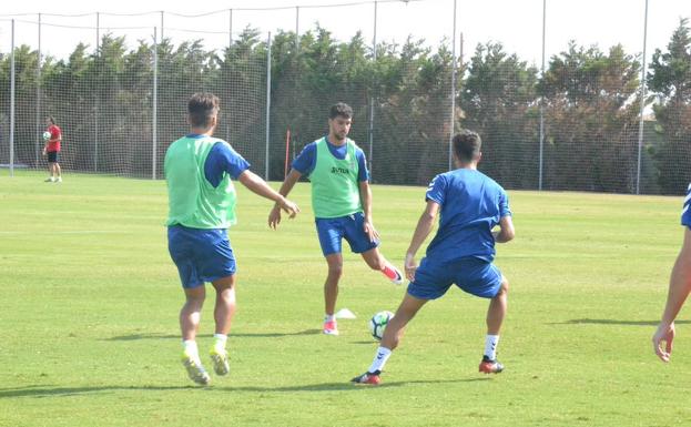 Primer entrenamiento del Lorca FC en Pinatar Arena.