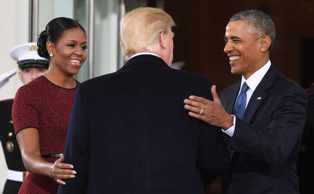 Los Obama, dando la bienvenida a Trump./Afp