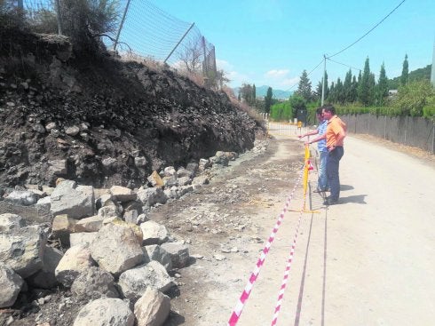 Restos del muro de Begastri que se está reconstruyendo.