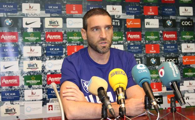 Ibon Navarro, durante la rueda de prensa./UCAM