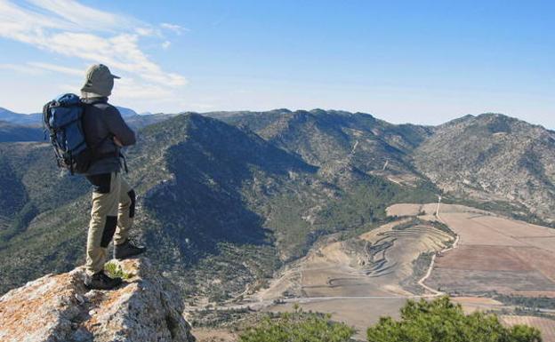 La Sierra de Villafuerte desde la cumbre del Tejo./