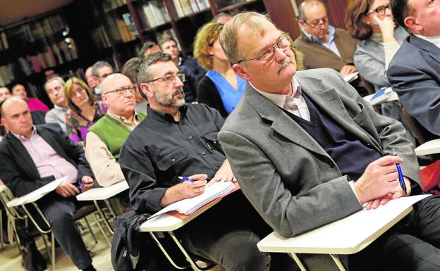 Asistentes a la jornada celebrada en la sede del Colegio de ingenieros de Caminos, Canales y Puertos./Edu Botella / AGM