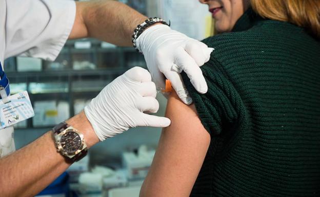 Campaña de vacunación de la gripe. /Javier Carrión / AGM