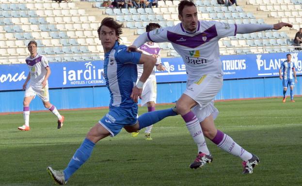 Chumbi, en un partido de la temporada pasada, contra el Jaén./Paco Alonso / AGM