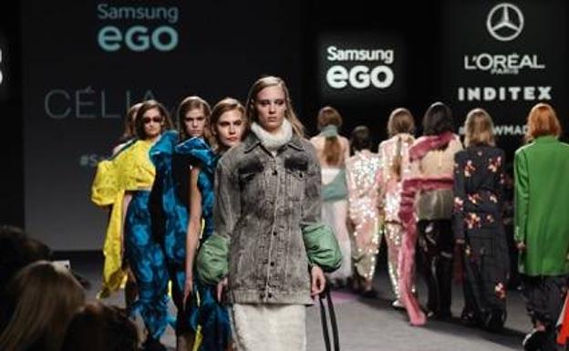 Carrusel de CÉLIAvalverde en Mercedes-Benz Fashion Week Madrid. /