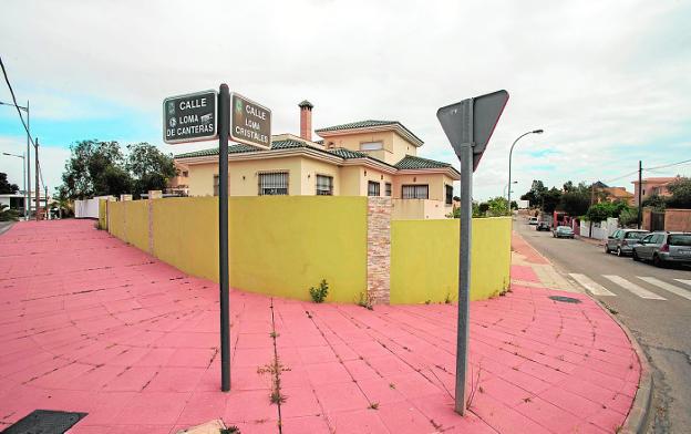 Las calles Loma de Canteras y Loma Cristales, donde están las casas asaltadas./A. Gil / AGM