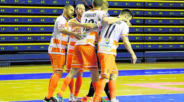 El Plásticos Romero celebra un gol./Gran Canaria FS