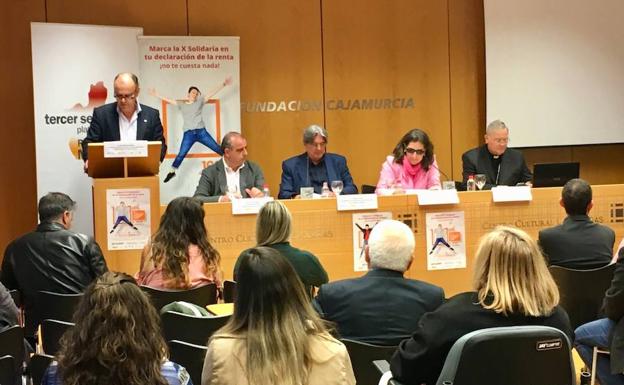 Presentación de la campaña por la X Solidaria en la Región. /Cepaim