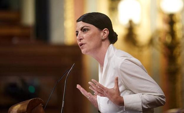 La Facultad de Letras desautoriza a Olona y cambia la ubicación de su conferencia en la UMU