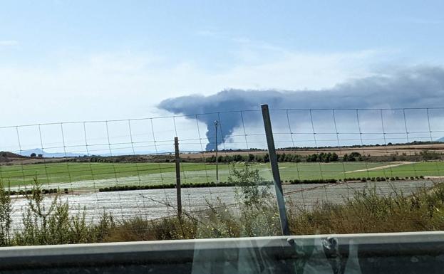 La nube de humo, vista desde la RM-1.