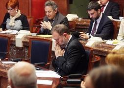 El consejero Sotoca, el día que explicó la ley de autoridad docente en la Asamblea. :: Pablo Sánchez/AGM/
