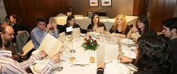 Diversos momentos de la cena de la IV Gala de la Federación de Montañismo de la Región de Murcia; a la derecha, la mesa presidencial con Miguel Ángel García Gallego en primer plano a la izquierda. / VICENTE VICENS/