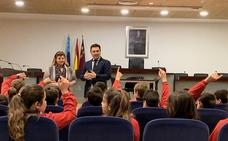Los escolares piden proteger los mil primeros metros de contorno del Mar Menor