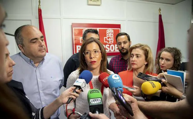 Ana Belén Castejón durante la noche electoral en la sede del PSOE.