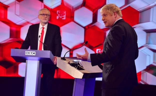 Johnson y Corbyn debaten sin pasión