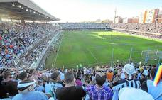 El Cartagonova, lleno a rebosar, contra el Castilla./Pablo Sánchez / AGM