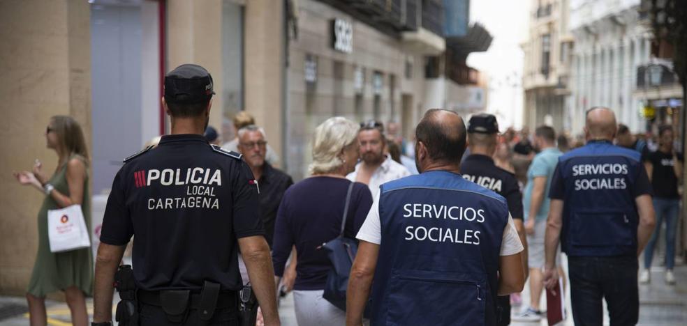 Servicios Sociales empleará 1,8 millones en atender a 8.000 familias de Cartagena con pocos recursos - Vimarsana News