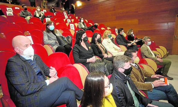 Attendees at the presentation of the Strategic Tourism Plan in the Moneo assembly hall. 