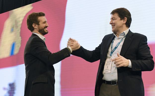 Pablo Casado and Alfonso Fernández Mañueco, this Sunday, at the closing of the XIV Congress of the PP of Castilla y León.