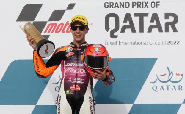 Andrea Migno celebrates his victory in Qatar.