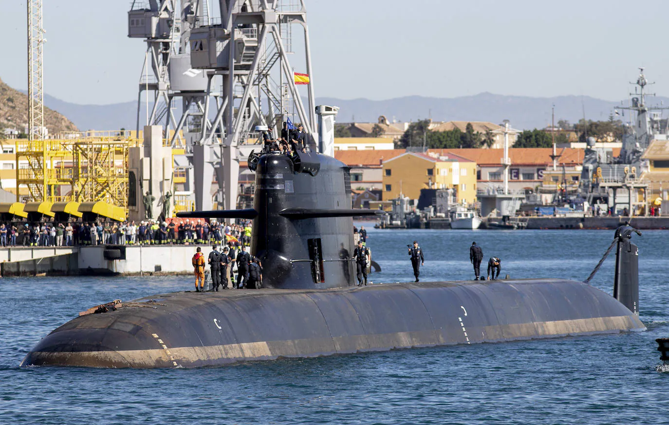 Fotos: El Submarino S-81 'Isaac Peral' Comienza Las Pruebas De Mar ...