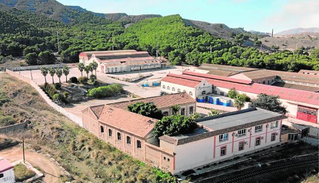 Aerial view of the facilities of La Maquinista de Levante. 