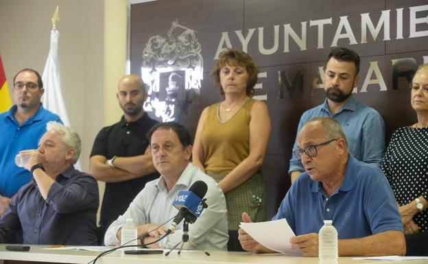 Tomás Ureña (first from the right) speaks at a press conference this Tuesday.