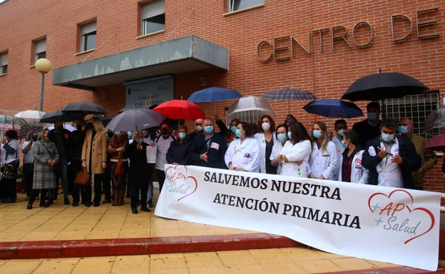 Protest of the White Tide in the health center of El Carmen, in Murcia, in autumn of last year. 
