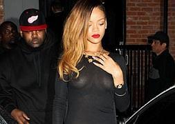 Rihanna vuelve a escandalizar con un vestido transparente sin ropa interior | La Verdad
