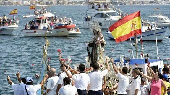 Miles De Fieles Y Pescadores Honran A La 'Estrella De Los Mares' | La ...